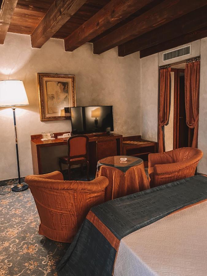 Hotel Relais Сан Бонифацио Экстерьер фото